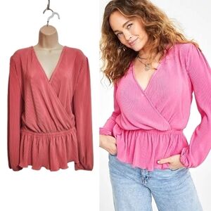 On 34th Pink Pleated Plisse Peplum Top Extra Large